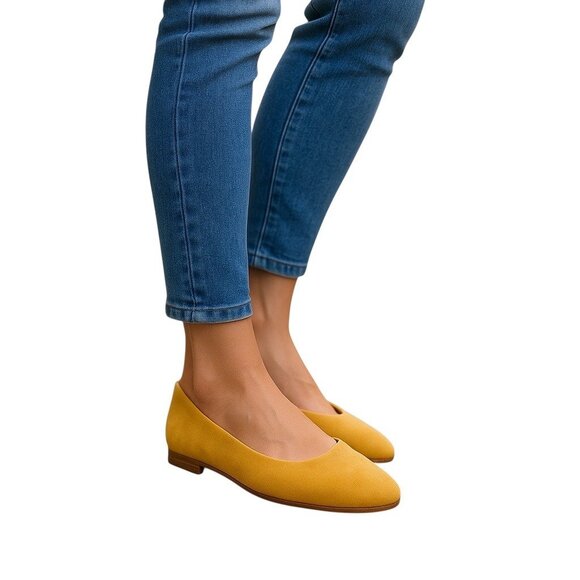 Crown Vintage Leather Suede Round Toe Flats Mustard Size 6 Minimalist Fall Cute - Picture 1 of 11